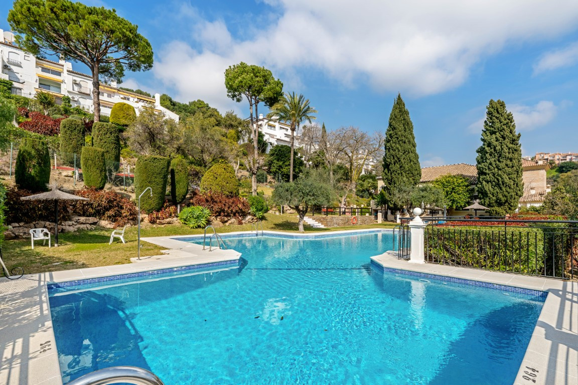 Tussenverdieping Appartement in Los Almendros-1