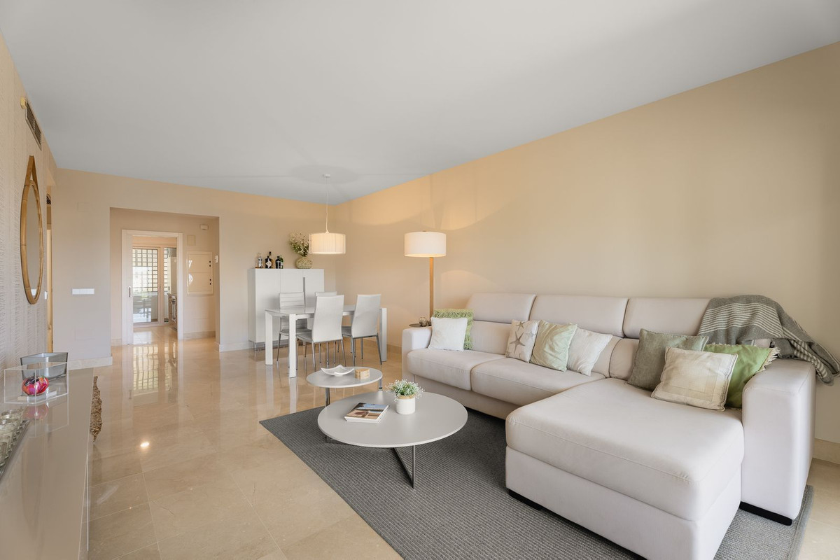 Appartement te koop in Los Almendros | 2 slaapkamers H5116936