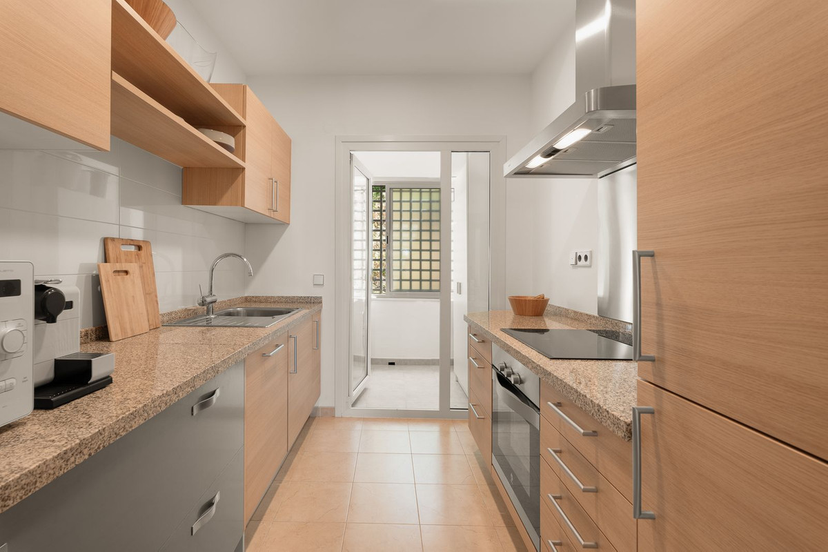 Appartement te koop in Los Almendros | 2 slaapkamers H5116936