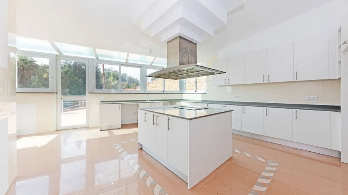 Property main view 44