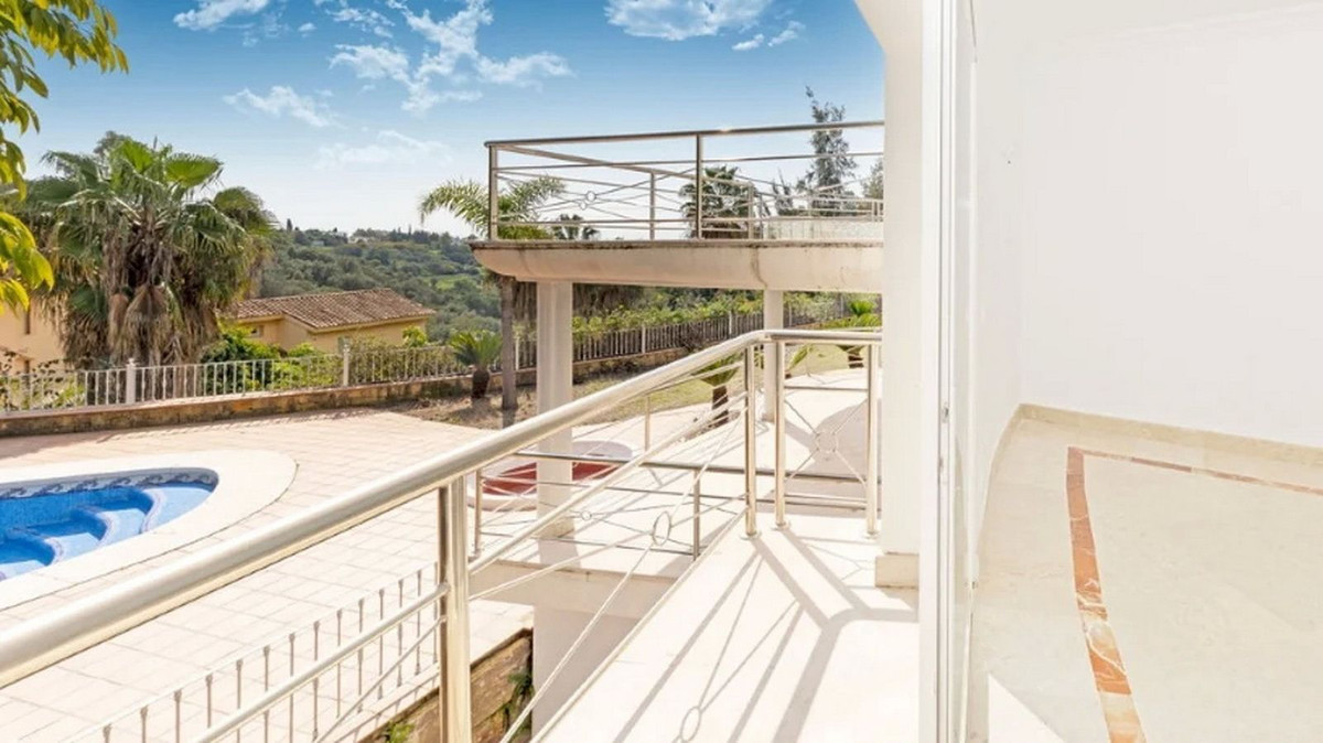 Property main view 60