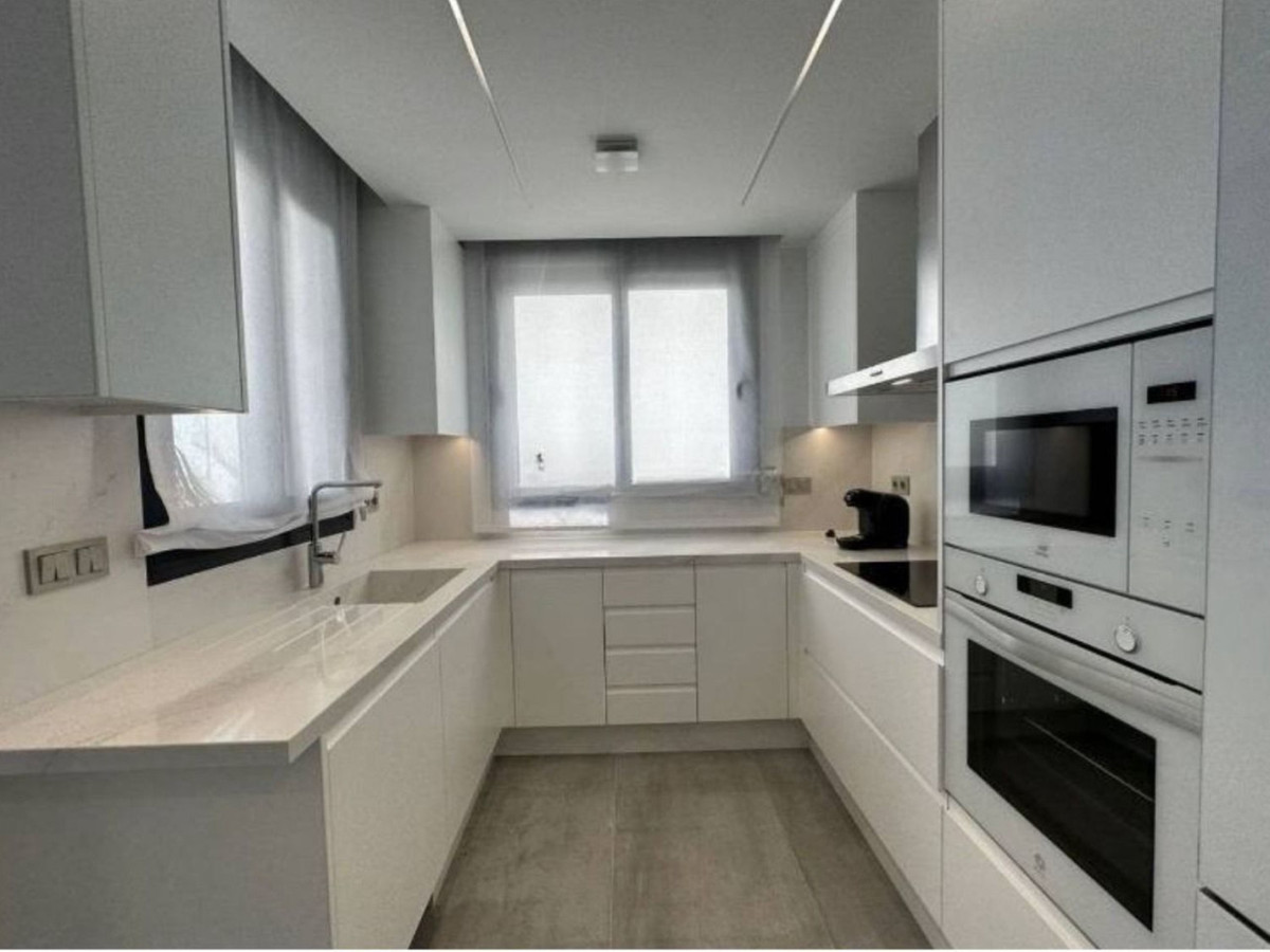 Huis te koop in Los Altos | 3 slaapkamers H5295484