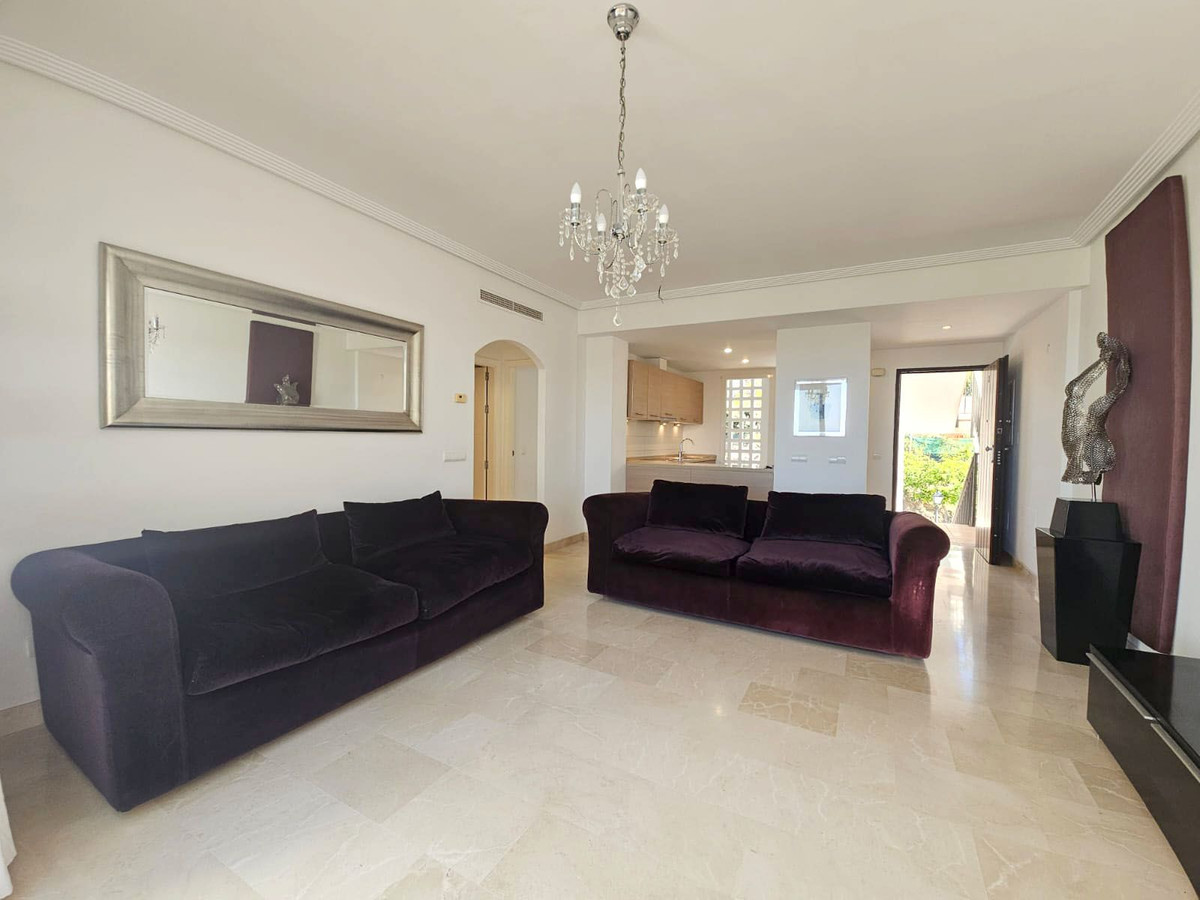 Penthouse for sale in Los Arqueros | 2 bedrooms H5045329
