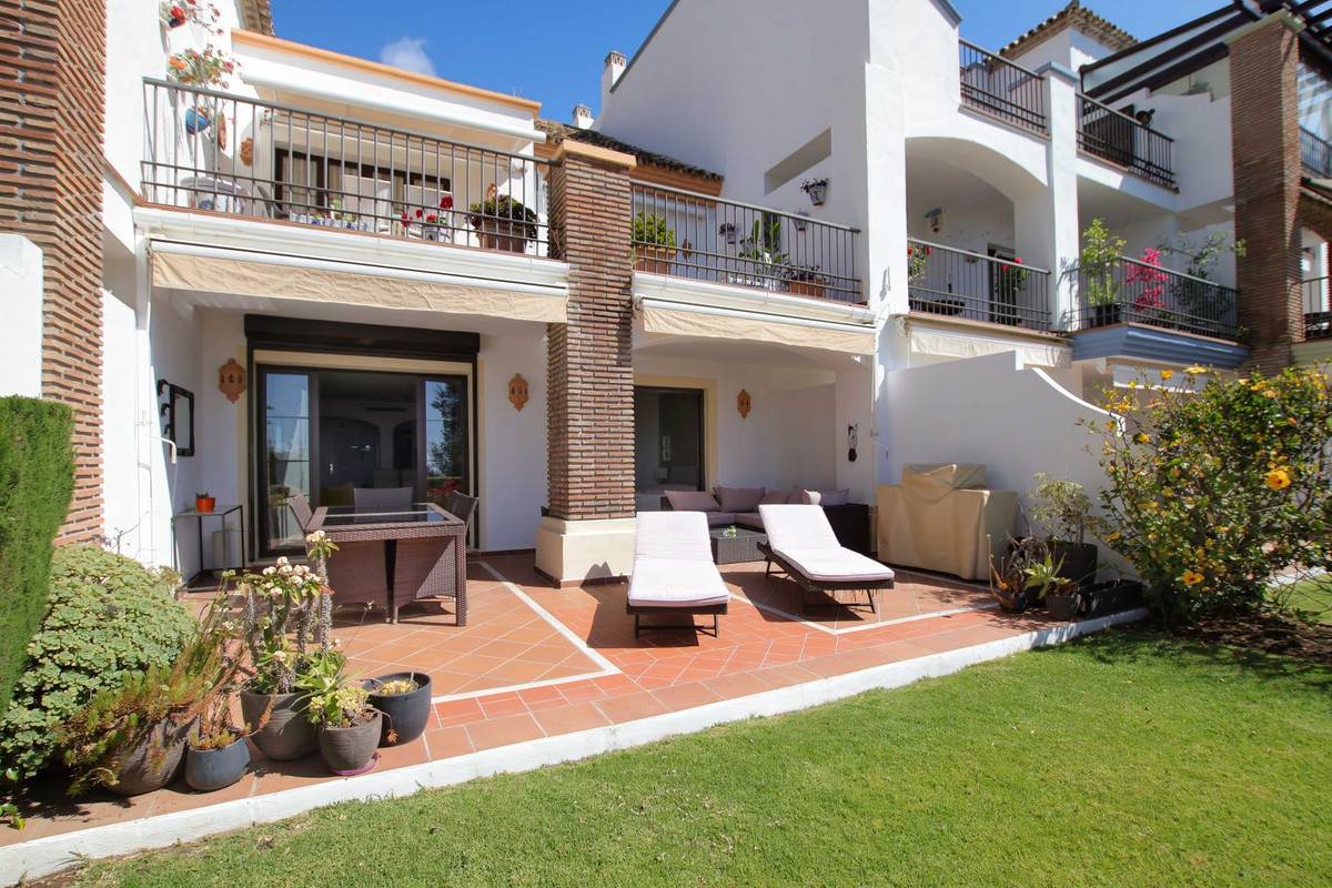 Appartement te koop in Los Arqueros | 2 slaapkamers H5050168