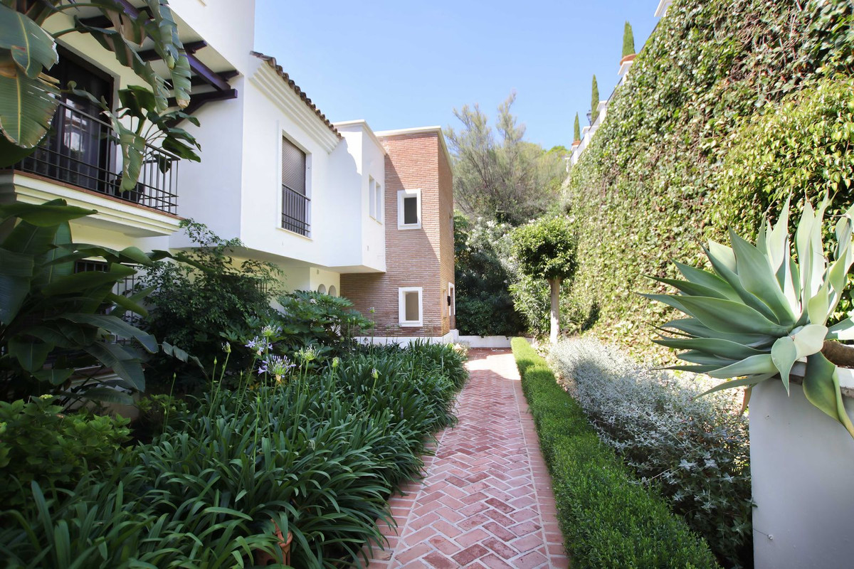 Appartement te koop in Los Arqueros | 2 slaapkamers H5050168