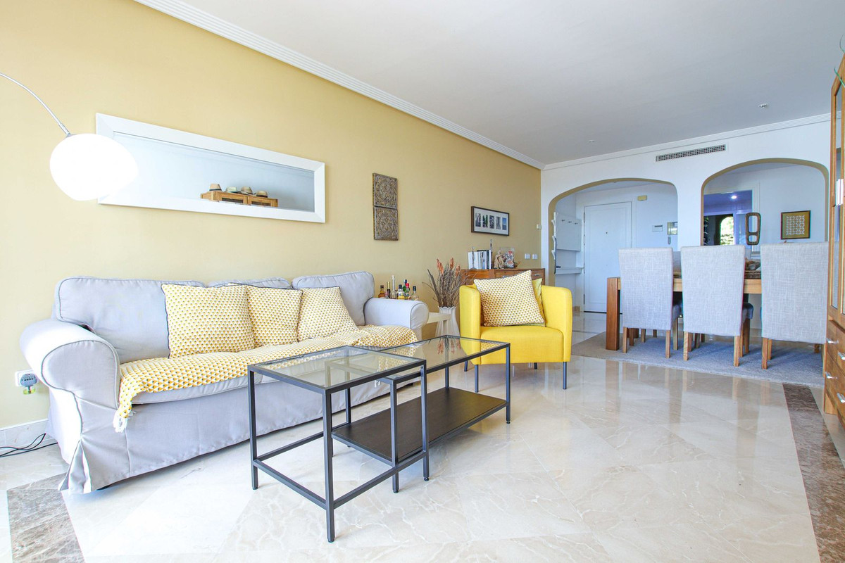 Appartement te koop in Los Arqueros | 2 slaapkamers H5050168