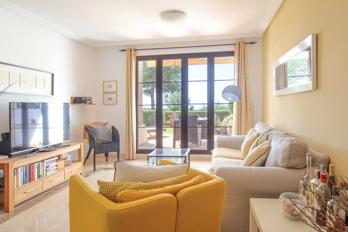Appartement te koop in Los Arqueros | 2 slaapkamers H5050168