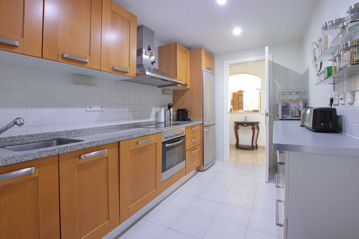 Appartement te koop in Los Arqueros | 2 slaapkamers H5050168