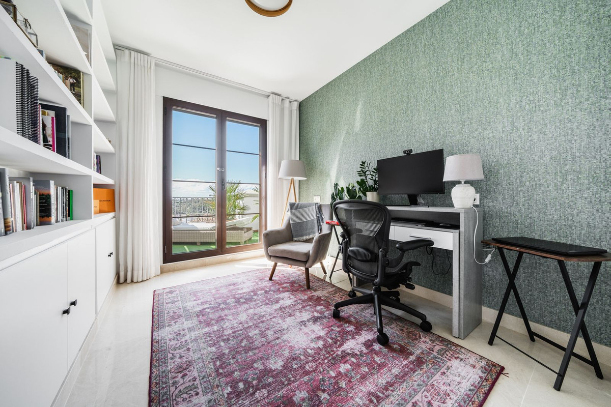 Penthouse for sale in Los Arqueros | 3 bedrooms H5112610