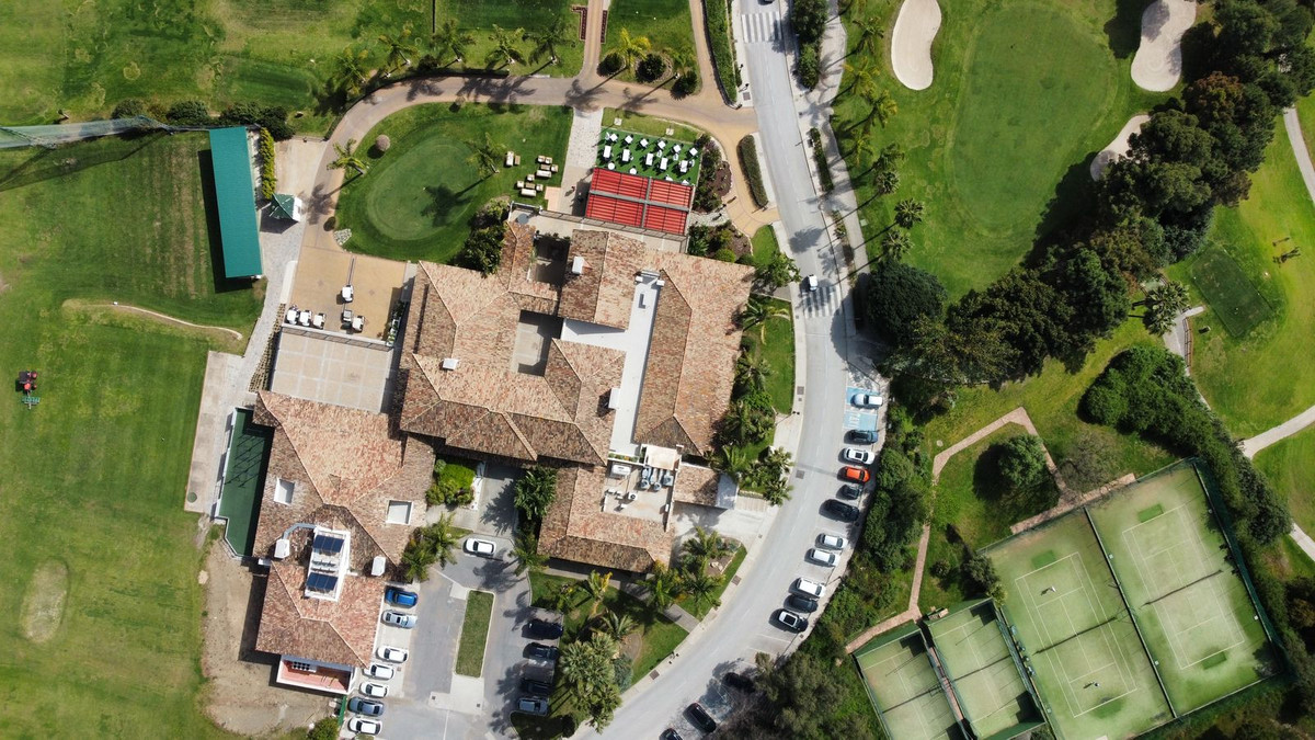 Penthouse for sale in Los Arqueros | 3 bedrooms H5112610