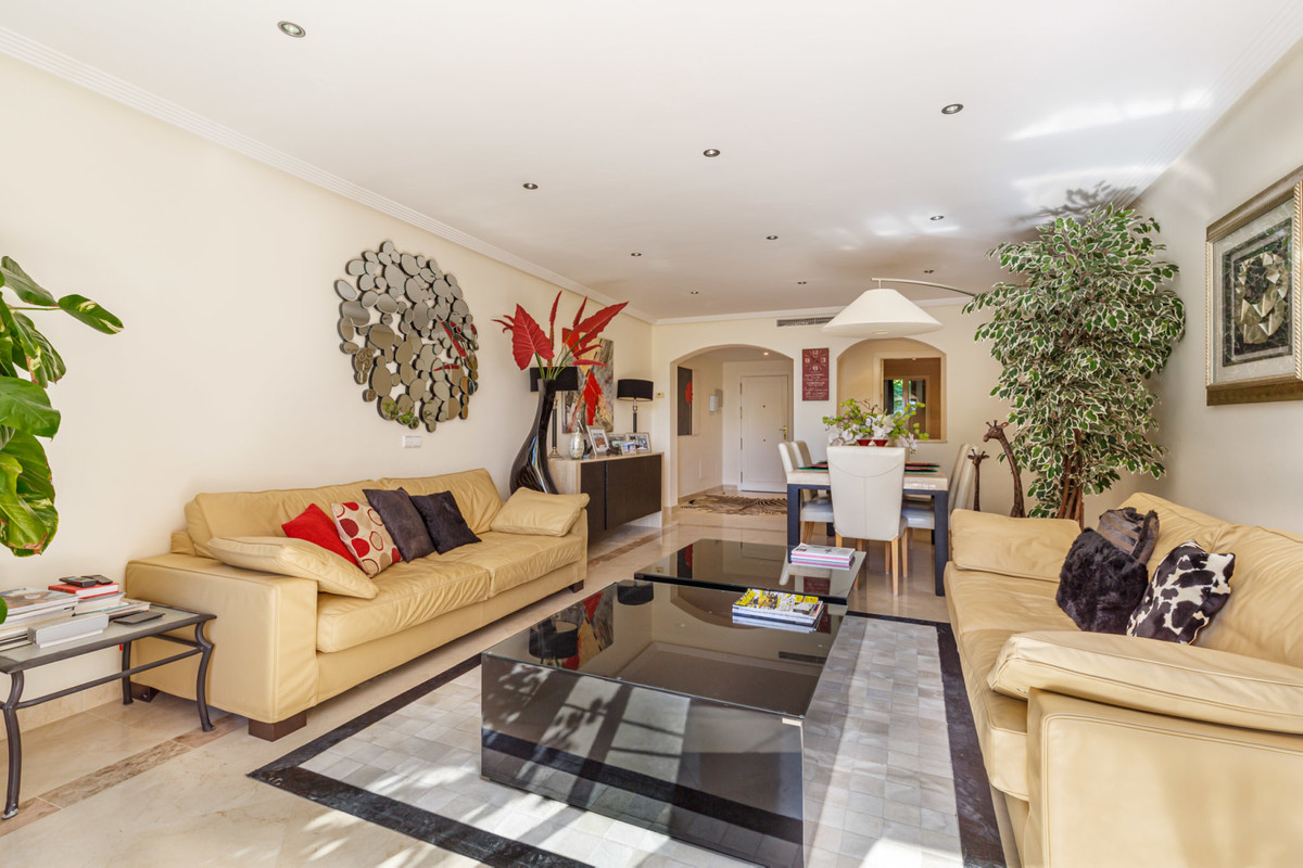Appartement te koop in Los Arqueros | 3 slaapkamers H5120680
