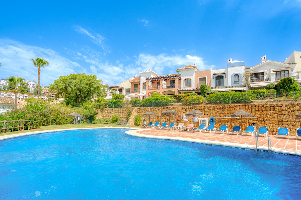 Huis te koop in Los Arqueros | 4 slaapkamers H5131813