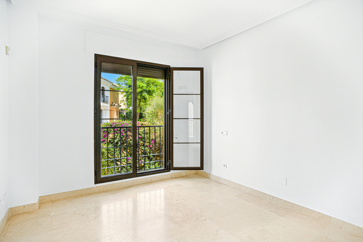 Huis te koop in Los Arqueros | 4 slaapkamers H5131813