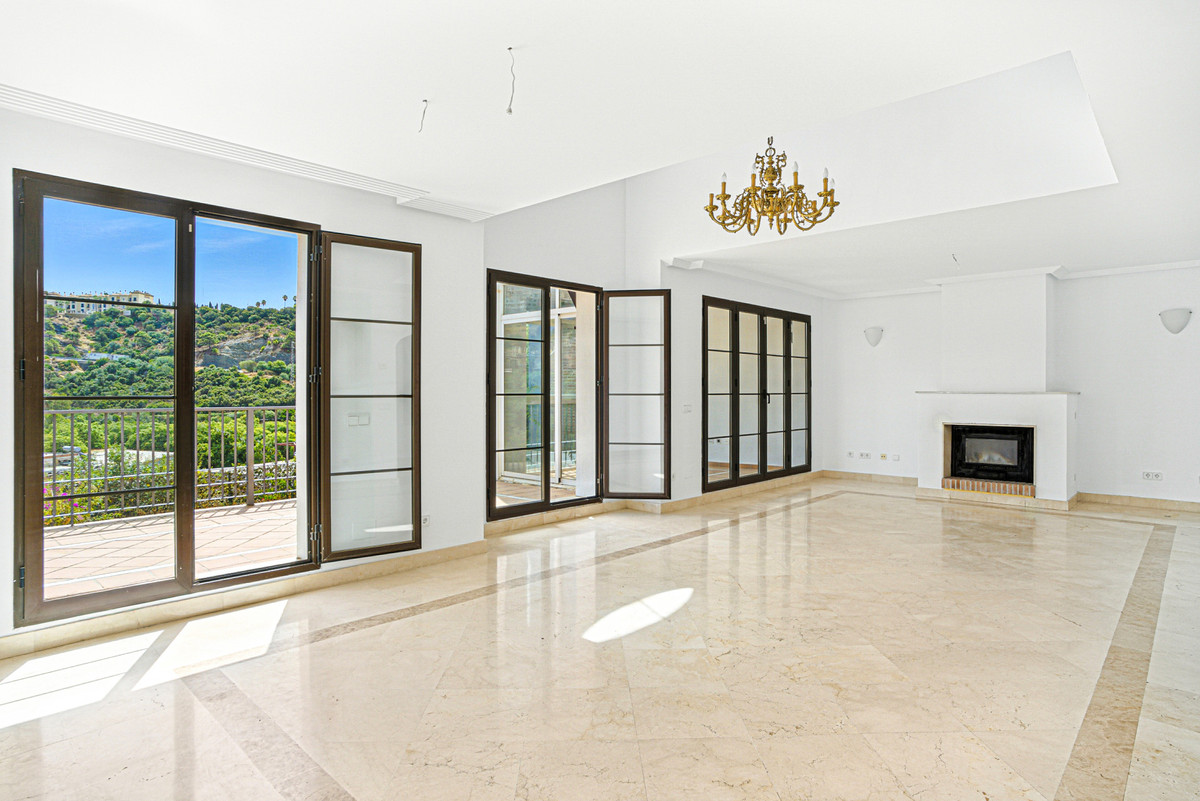 Huis te koop in Los Arqueros | 4 slaapkamers H5131813