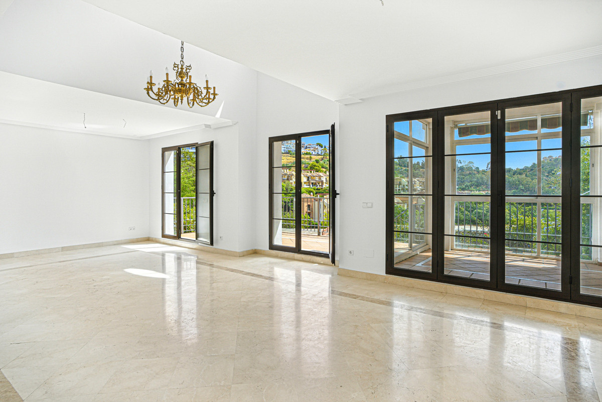 Huis te koop in Los Arqueros | 4 slaapkamers H5131813