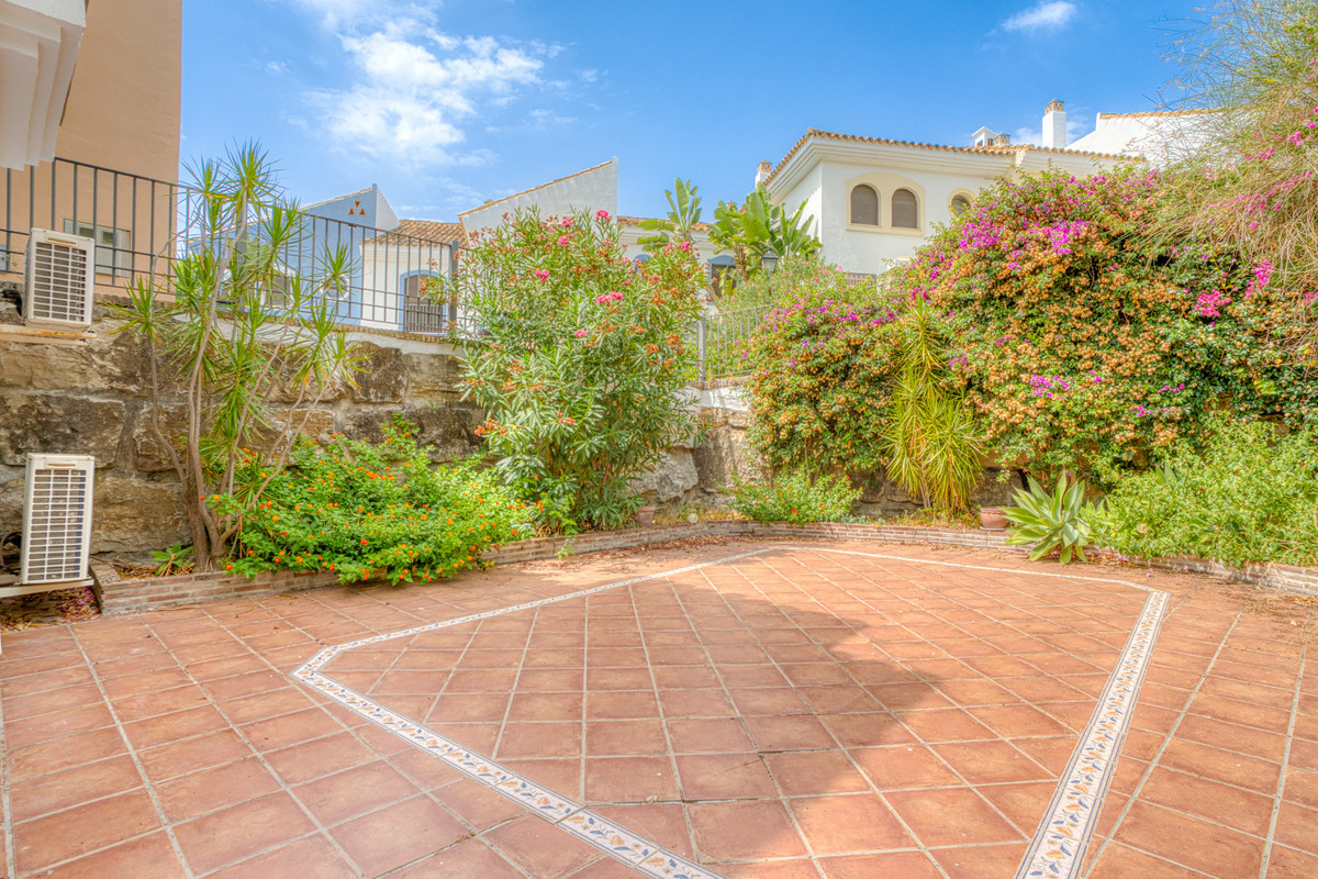 Huis te koop in Los Arqueros | 4 slaapkamers H5131813