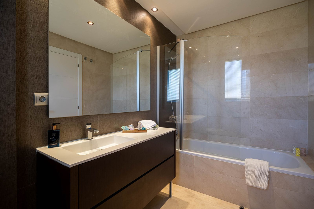 Appartement te koop in Los Arqueros | 3 slaapkamers H5135425