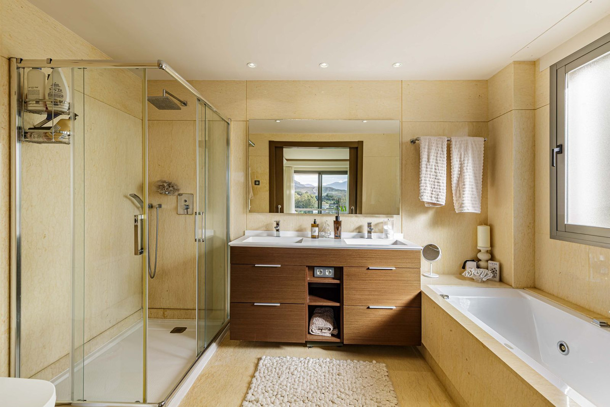 Appartement te koop in Los Arqueros | 3 slaapkamers H5257051