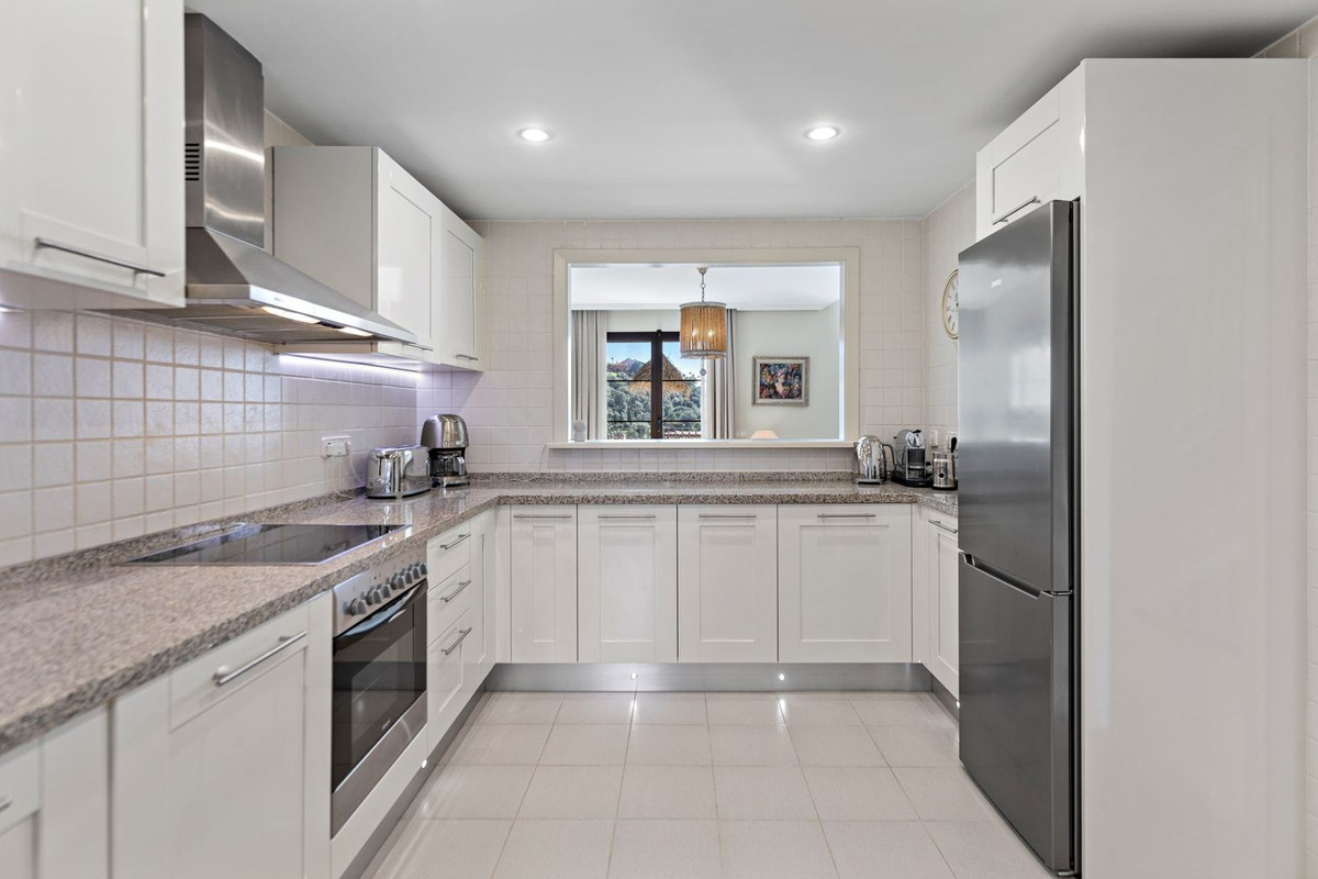 Huis te koop in Los Arqueros | 4 slaapkamers H5298826