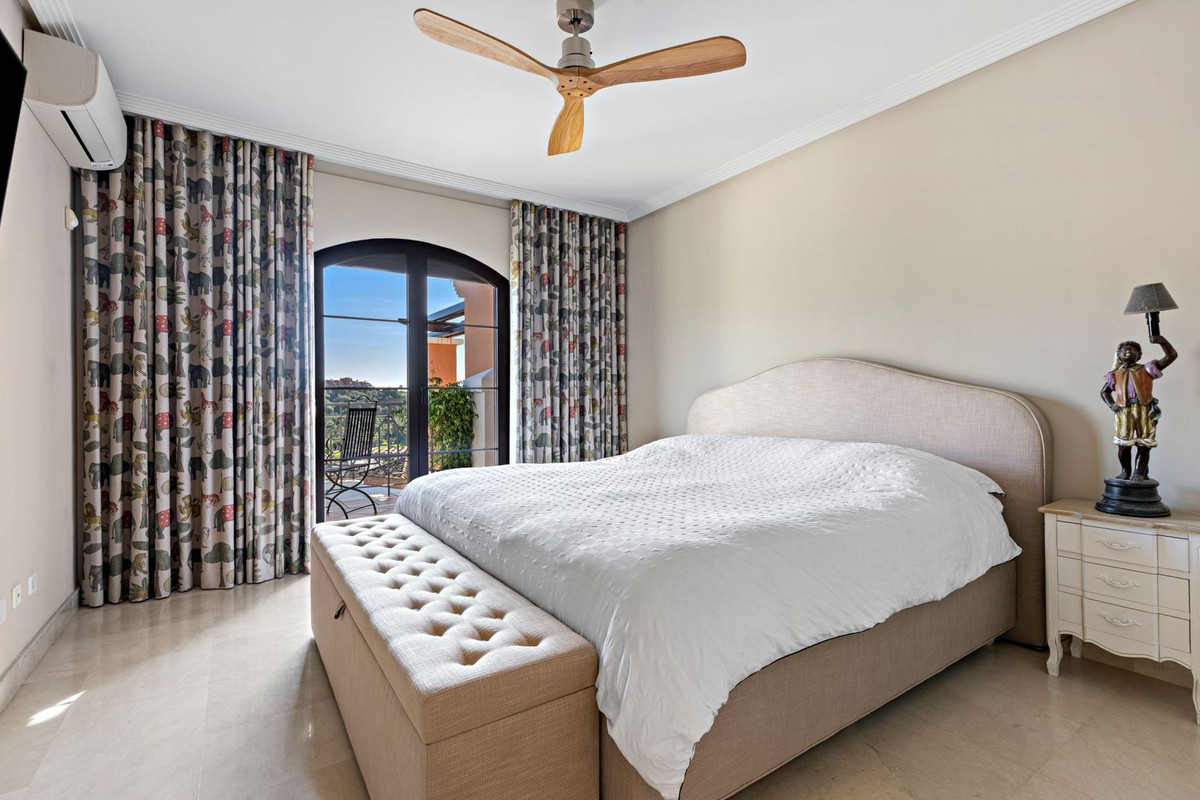 Huis te koop in Los Arqueros | 4 slaapkamers H5298826