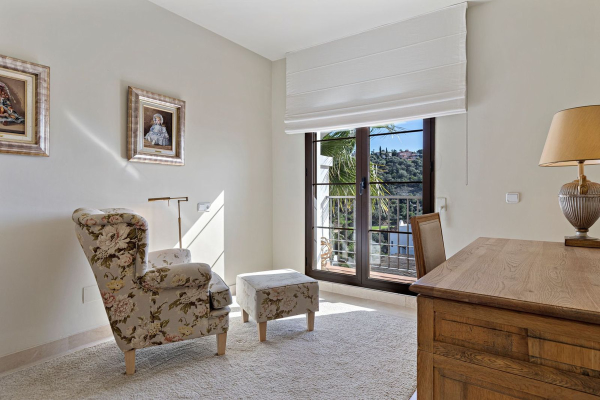 Huis te koop in Los Arqueros | 4 slaapkamers H5298826