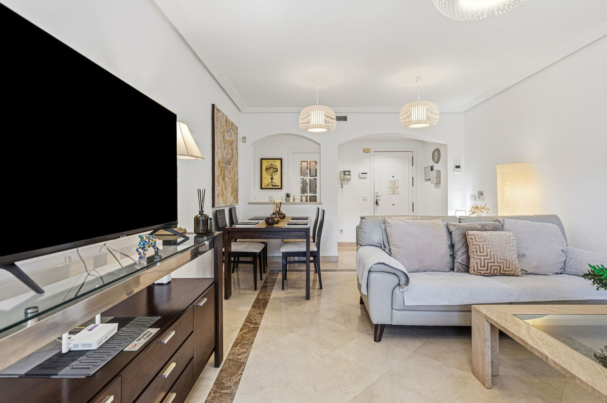 Appartement te koop in Los Arqueros | 2 slaapkamers H5325280