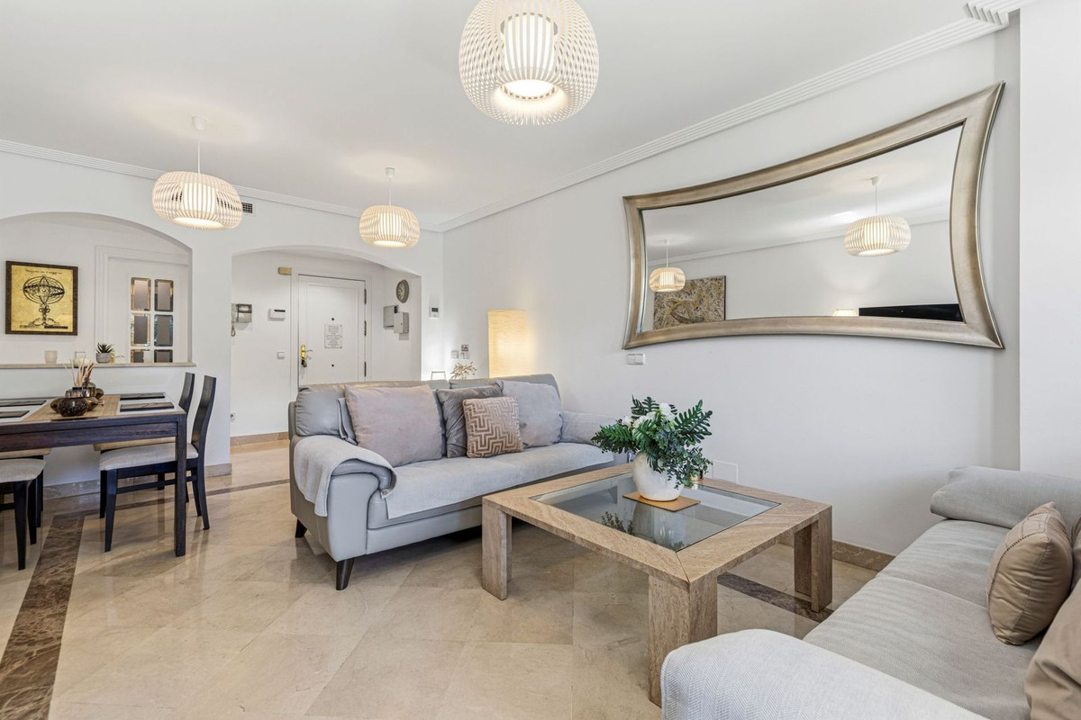 Appartement te koop in Los Arqueros | 2 slaapkamers H5325280