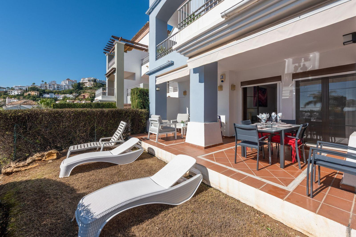 Appartement te koop in Los Arqueros | 2 slaapkamers H5431429