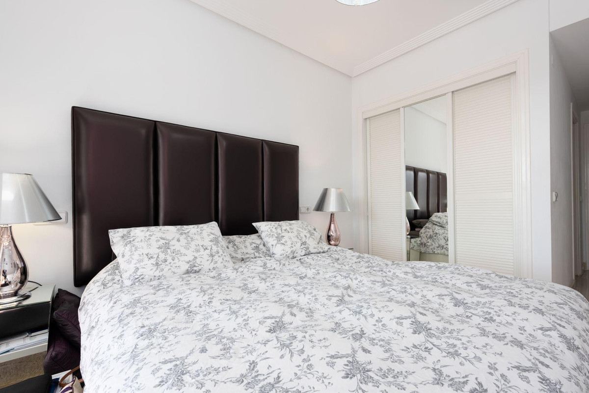 Appartement te koop in Los Arqueros | 2 slaapkamers H5431429