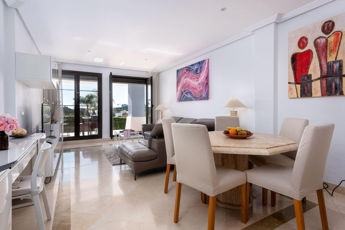 Appartement te koop in Los Arqueros | 2 slaapkamers H5431429