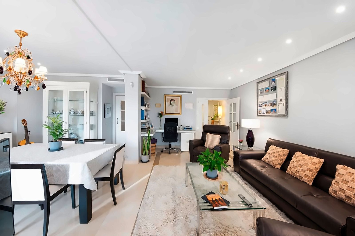 Appartement te koop in Los Arqueros | 2 slaapkamers H5444386