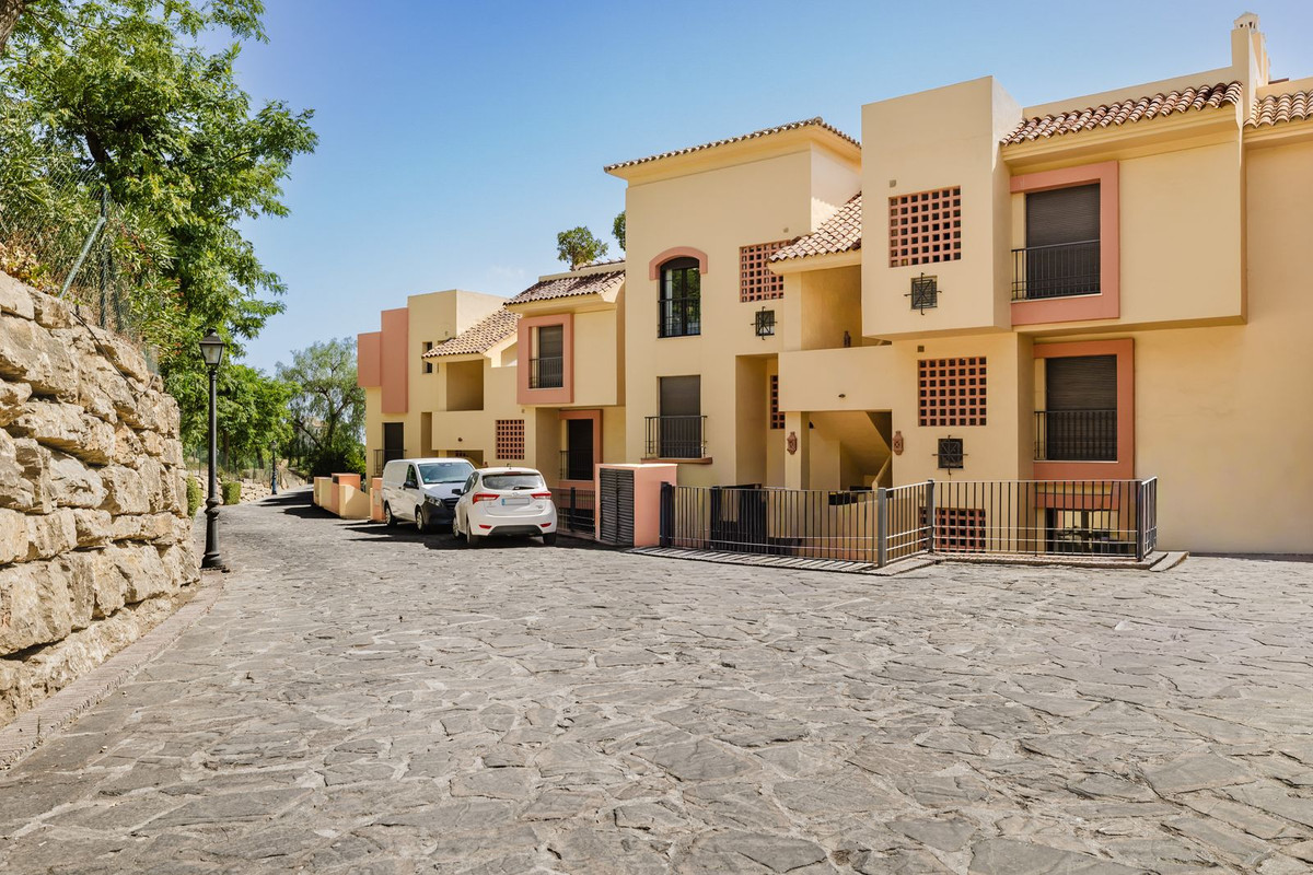 Appartement te koop in Los Arqueros | 2 slaapkamers H5460661