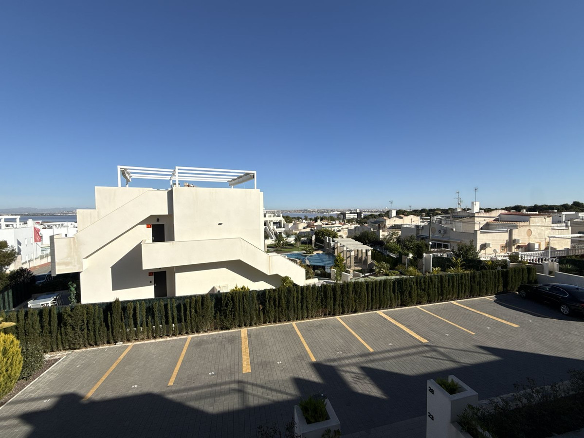 Appartement te koop in Los Balcones | 2 slaapkamers H5292286