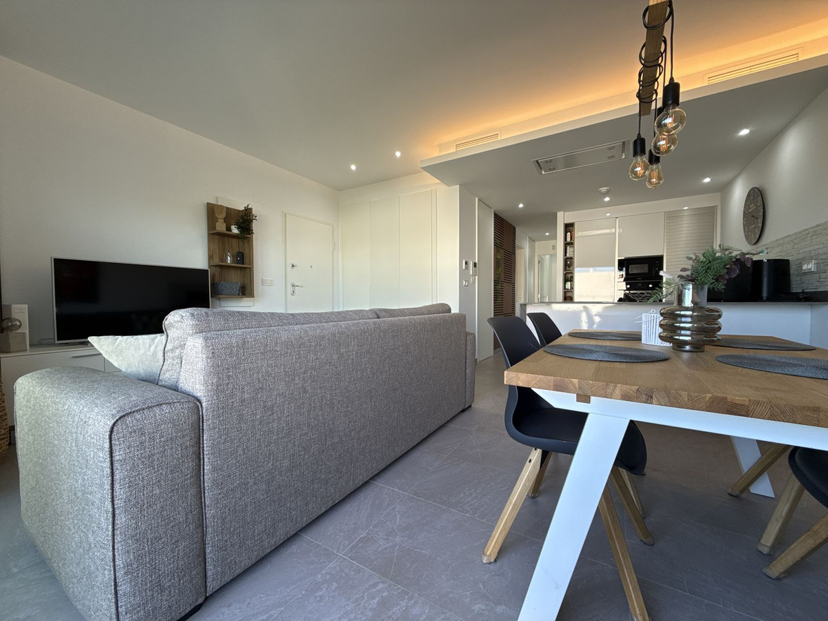 Appartement te koop in Los Balcones | 2 slaapkamers H5292286