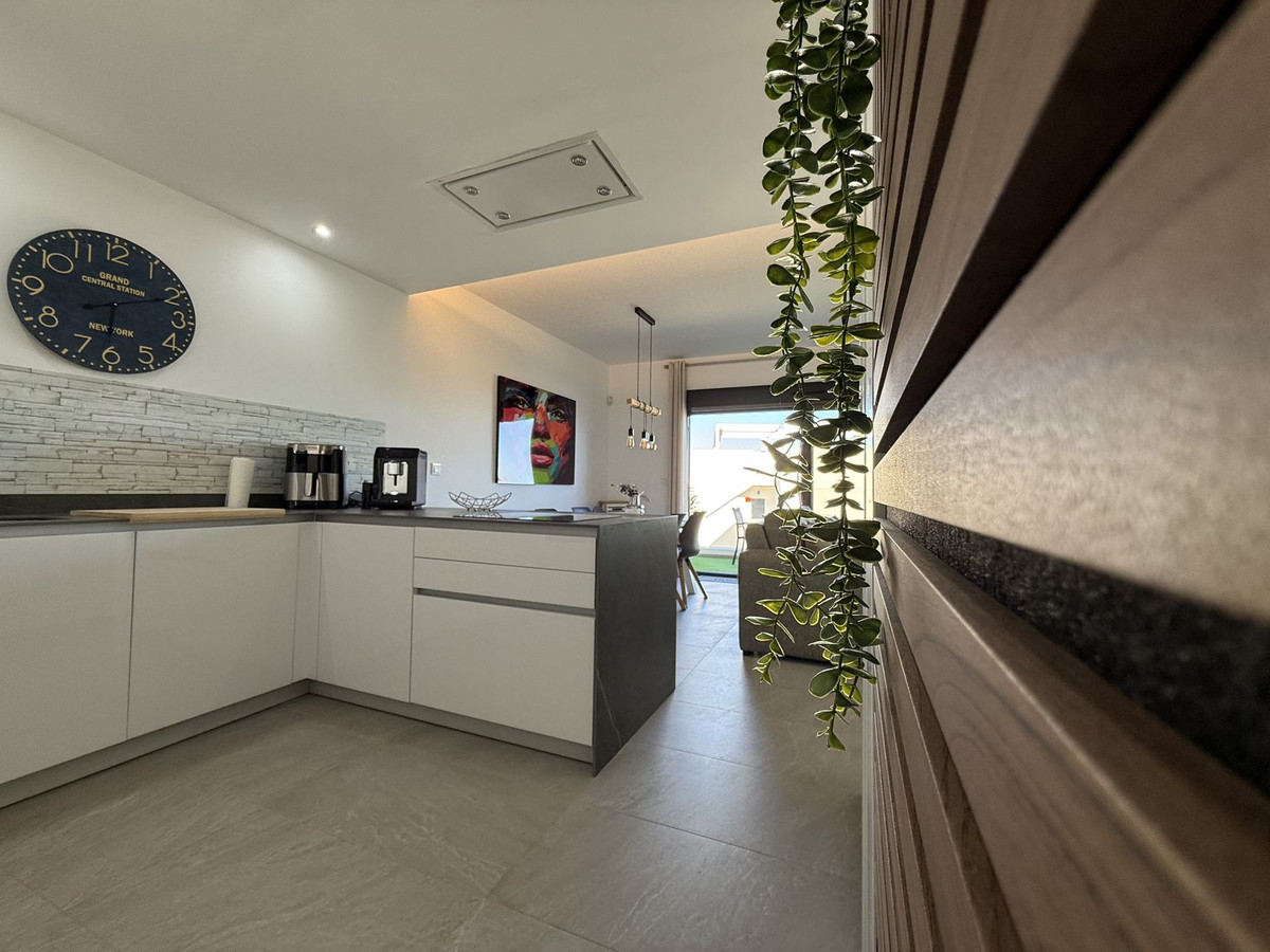 Appartement te koop in Los Balcones | 2 slaapkamers H5292286