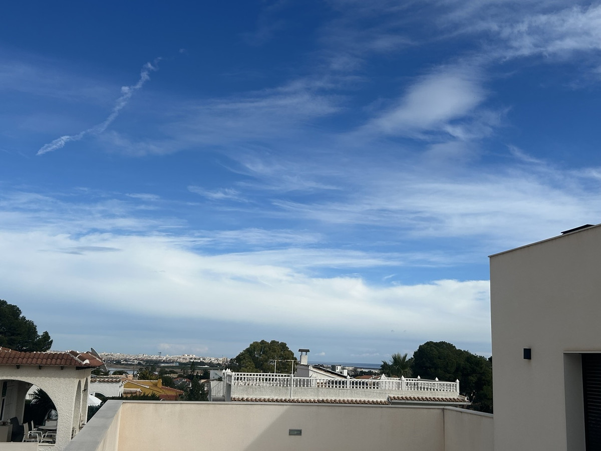 Huis te koop in Los Balcones | 5 slaapkamers H5298403