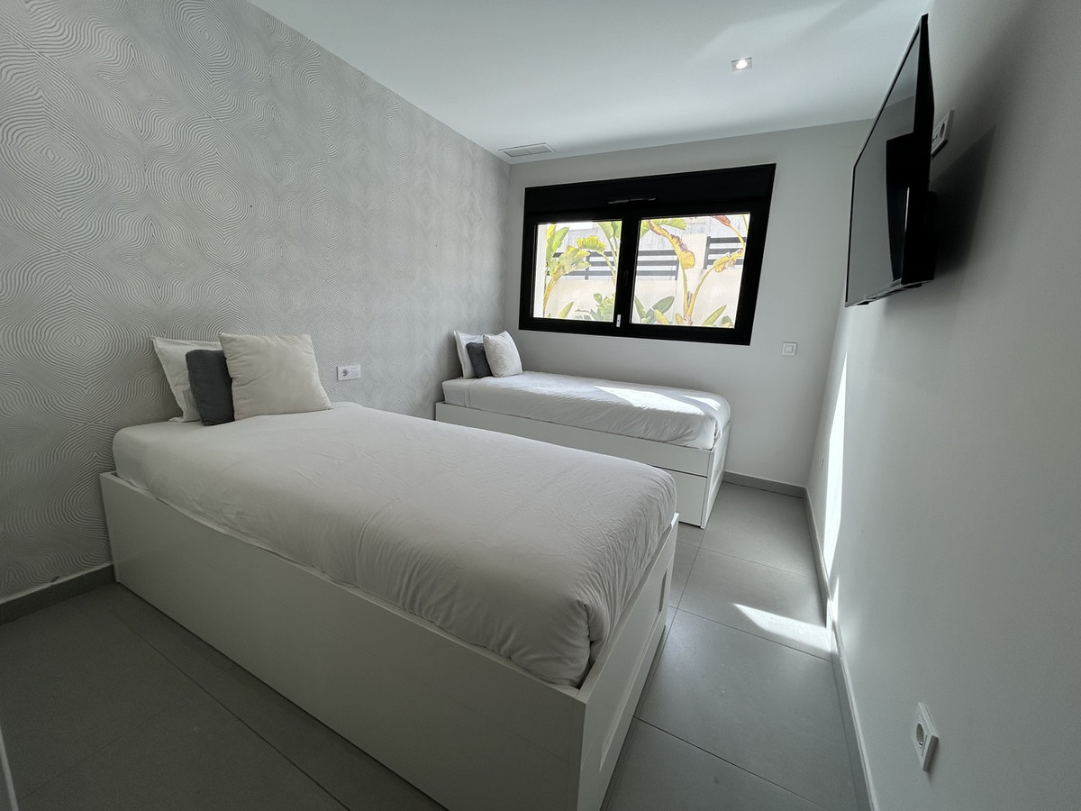 Huis te koop in Los Balcones | 5 slaapkamers H5298403