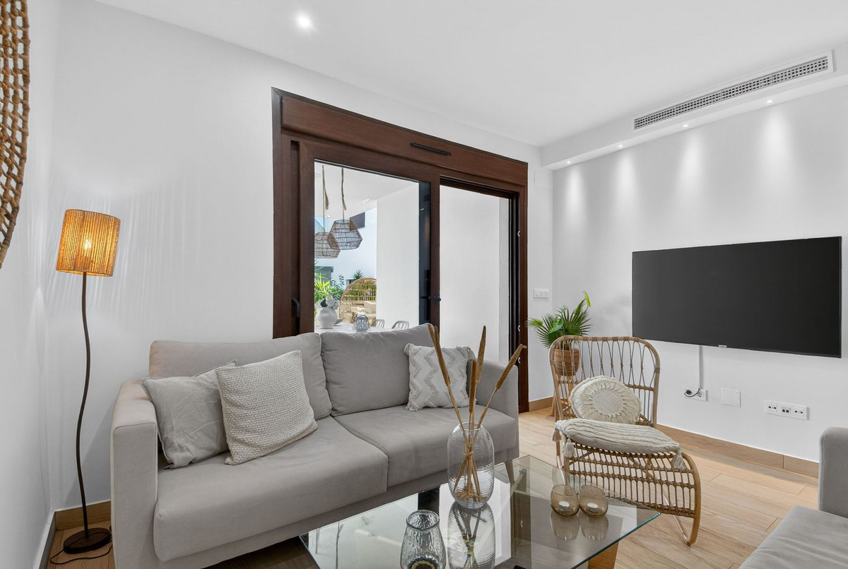 Appartement te koop in Los Balcones | 2 slaapkamers H5364925