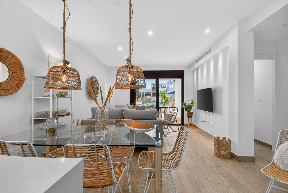 Appartement te koop in Los Balcones | 2 slaapkamers H5364925