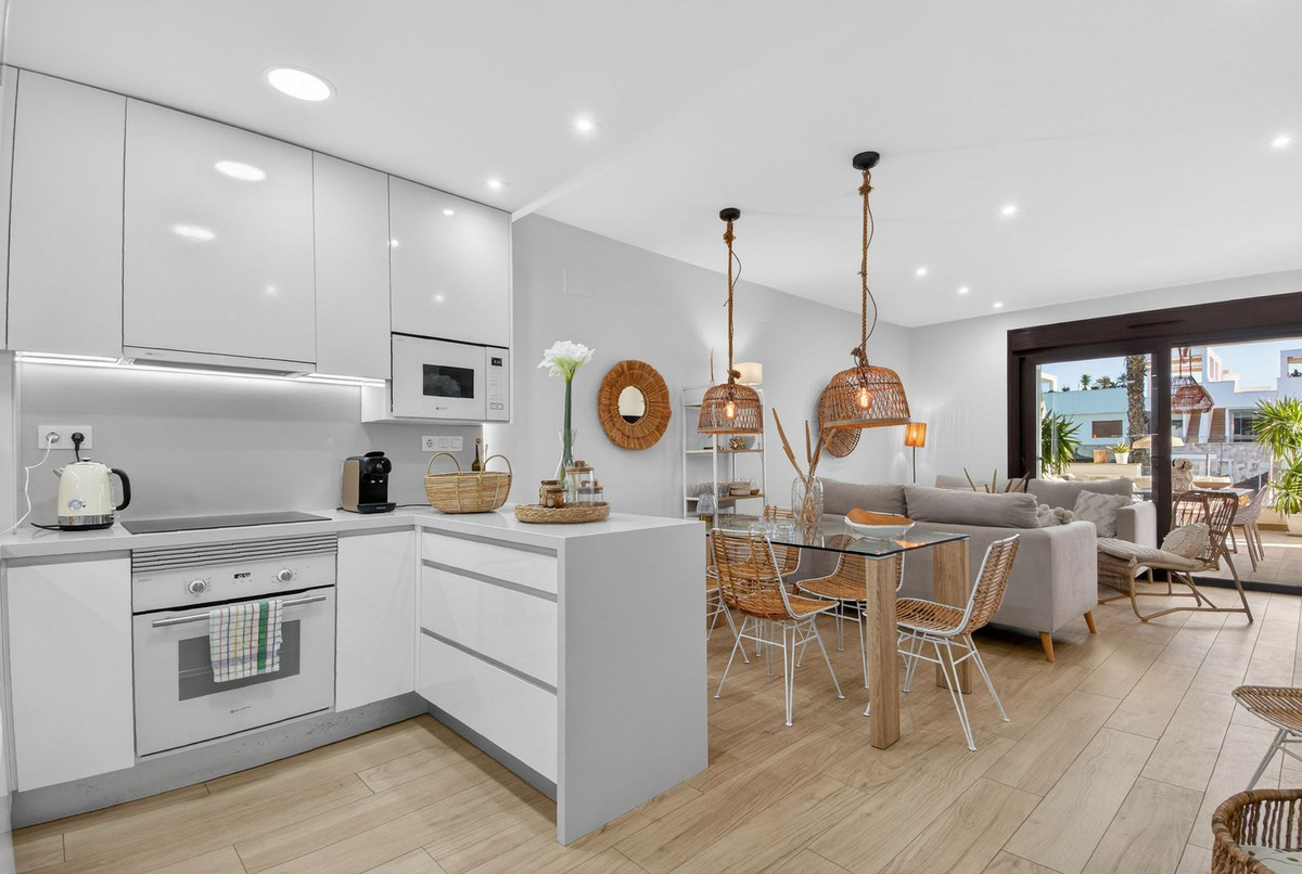 Appartement te koop in Los Balcones | 2 slaapkamers H5364925