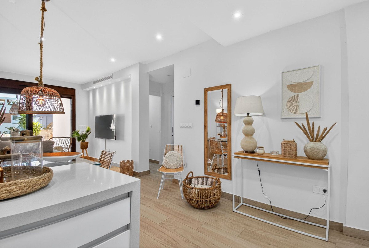 Appartement te koop in Los Balcones | 2 slaapkamers H5364925