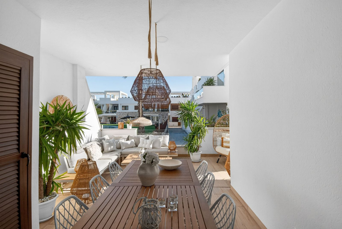 Appartement te koop in Los Balcones | 2 slaapkamers H5364925