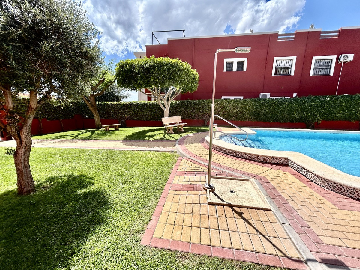 Appartement te koop in Los Balcones | 2 slaapkamers H5382253
