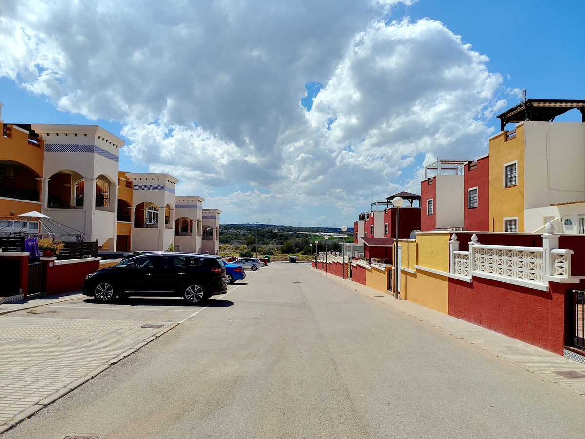 Appartement te koop in Los Balcones | 2 slaapkamers H5382253