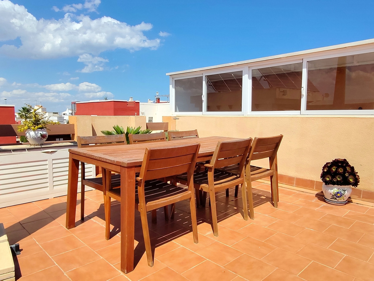 Appartement te koop in Los Balcones | 2 slaapkamers H5382253