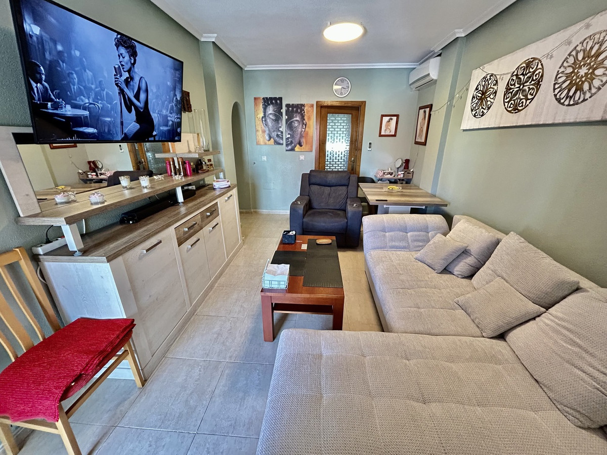Appartement te koop in Los Balcones | 2 slaapkamers H5382253