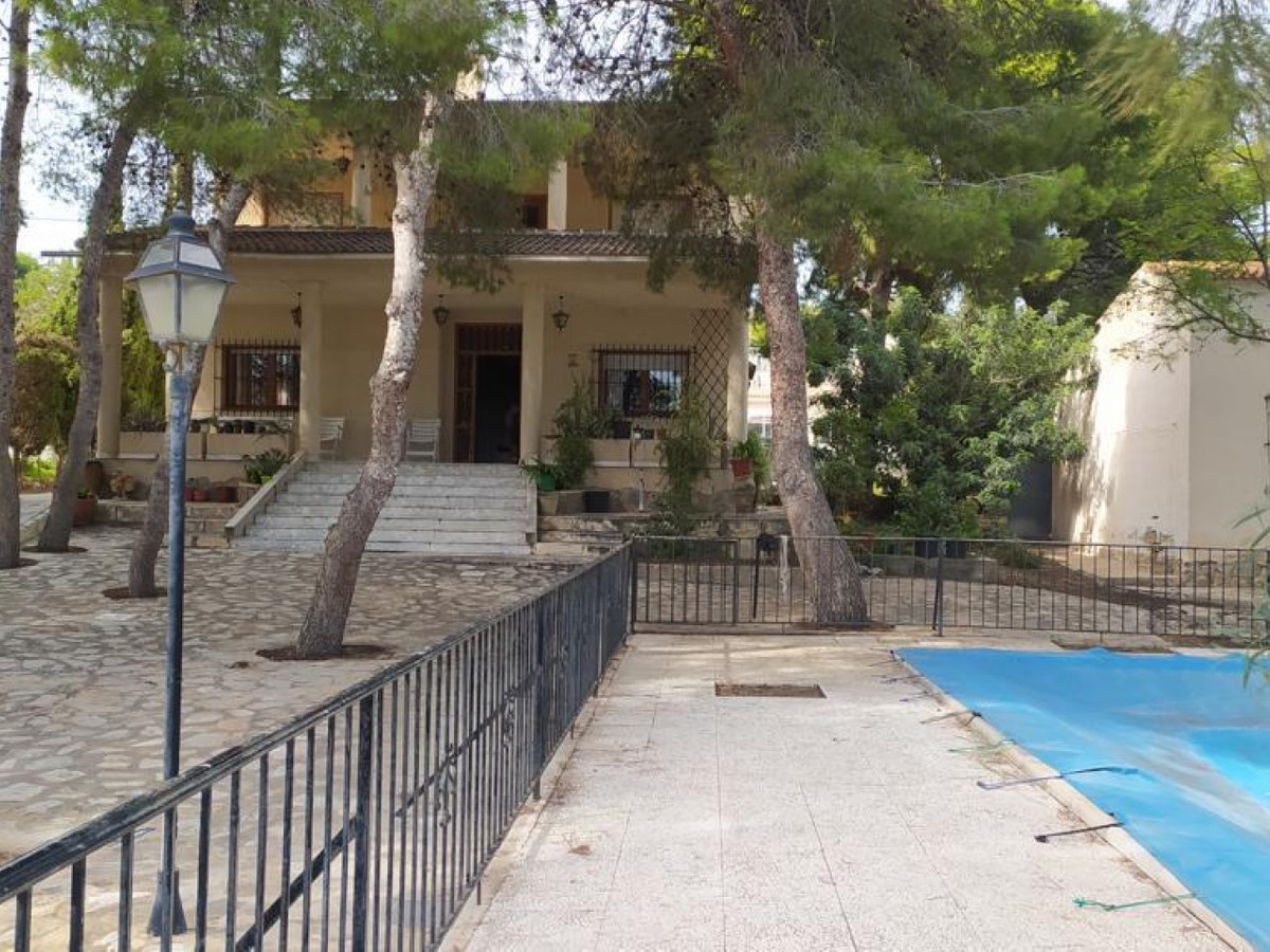 Property main view 44