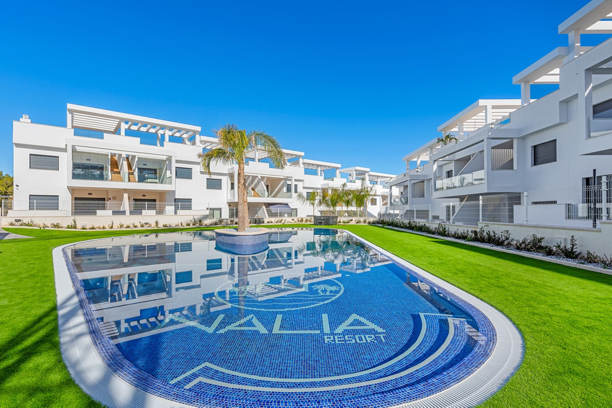 Appartement te koop in Los Balcones | 2 slaapkamers H5481031