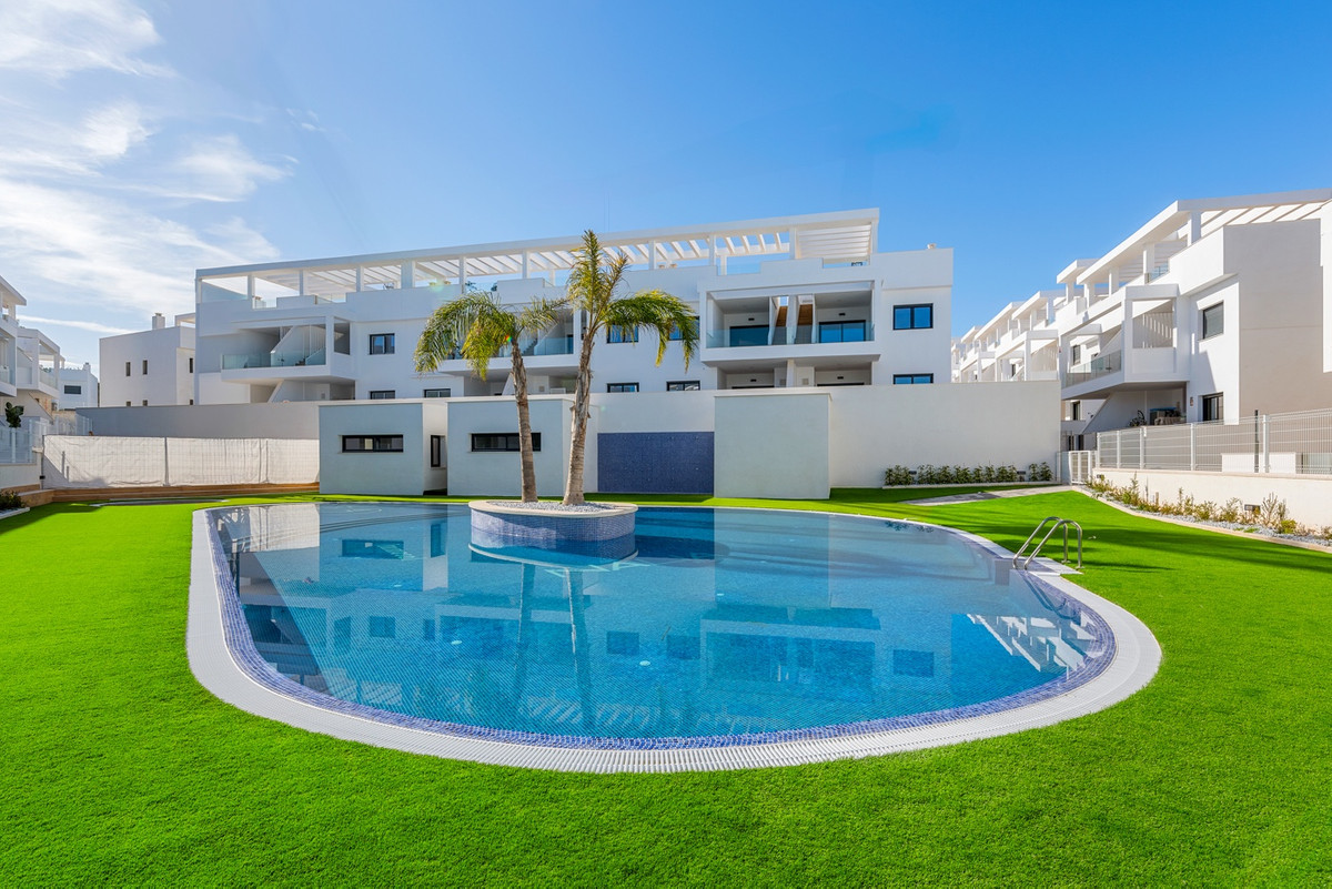 Appartement te koop in Los Balcones | 2 slaapkamers H5481031