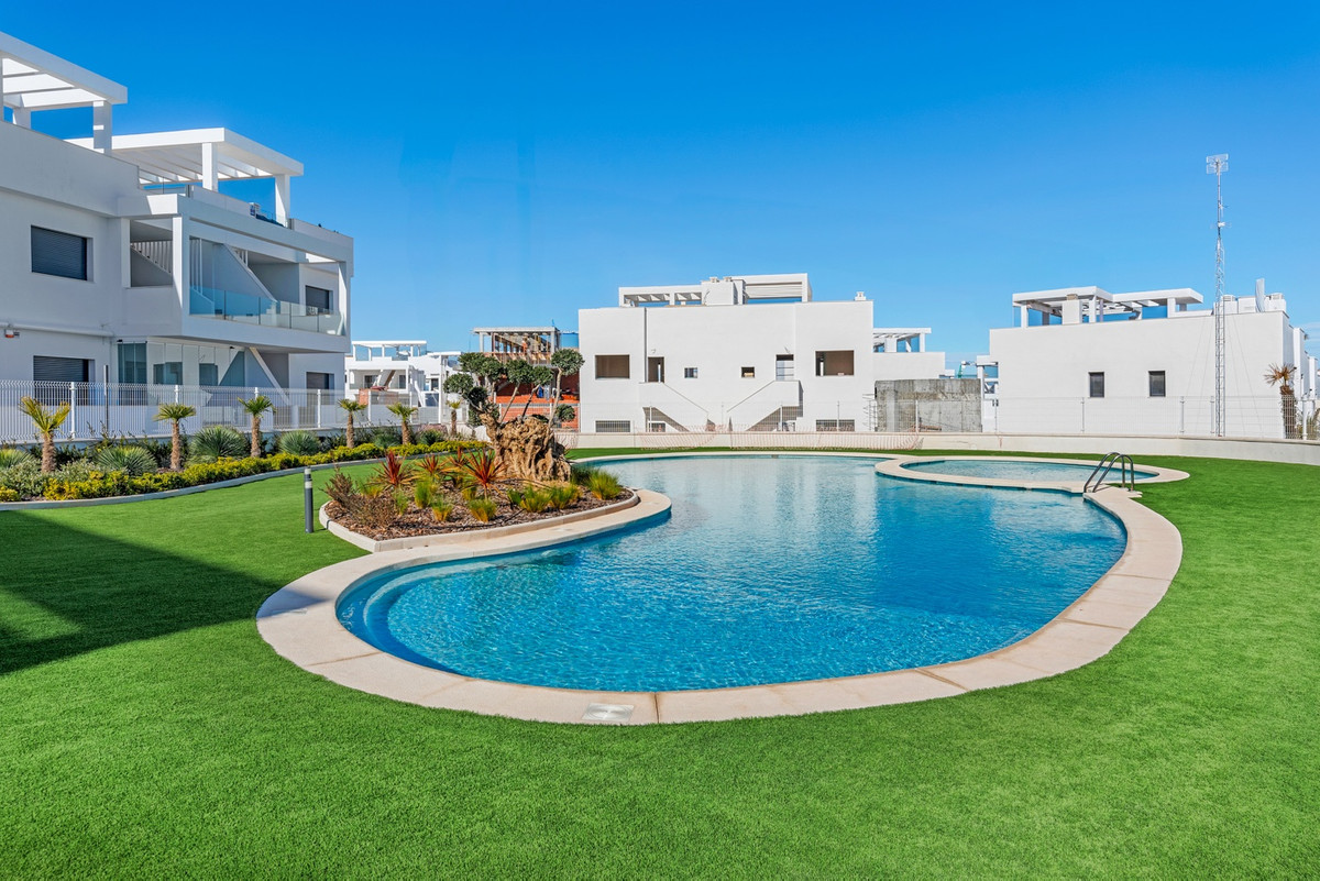 Appartement te koop in Los Balcones | 2 slaapkamers H5481031